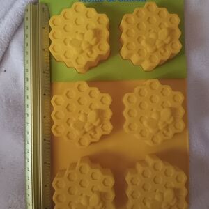 Silicone Honeycomb Mold - Yellow